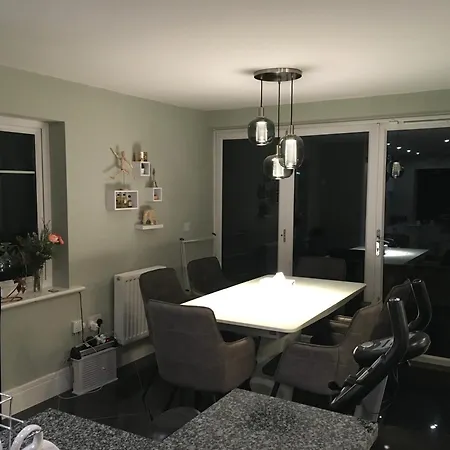 Affittacamere En-suite With Super King Size Bed - Free Wifi - Free Parking Sheffield